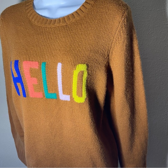 hello Sweater - Picture 2 of 3